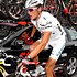Andy Schleck im weissen Trikot des besten Jungfahrers bei der 14 Etappe desGiro d'Italia 2007